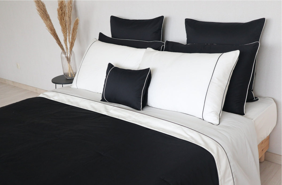 Glamorous Euro Pillowcases – Black Sateen